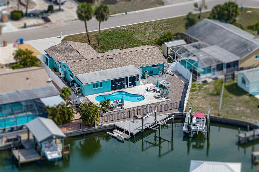 Photo of 1004 Sago Palm Way, Apollo Beach, FL 33572 (MLS # TB8496310)