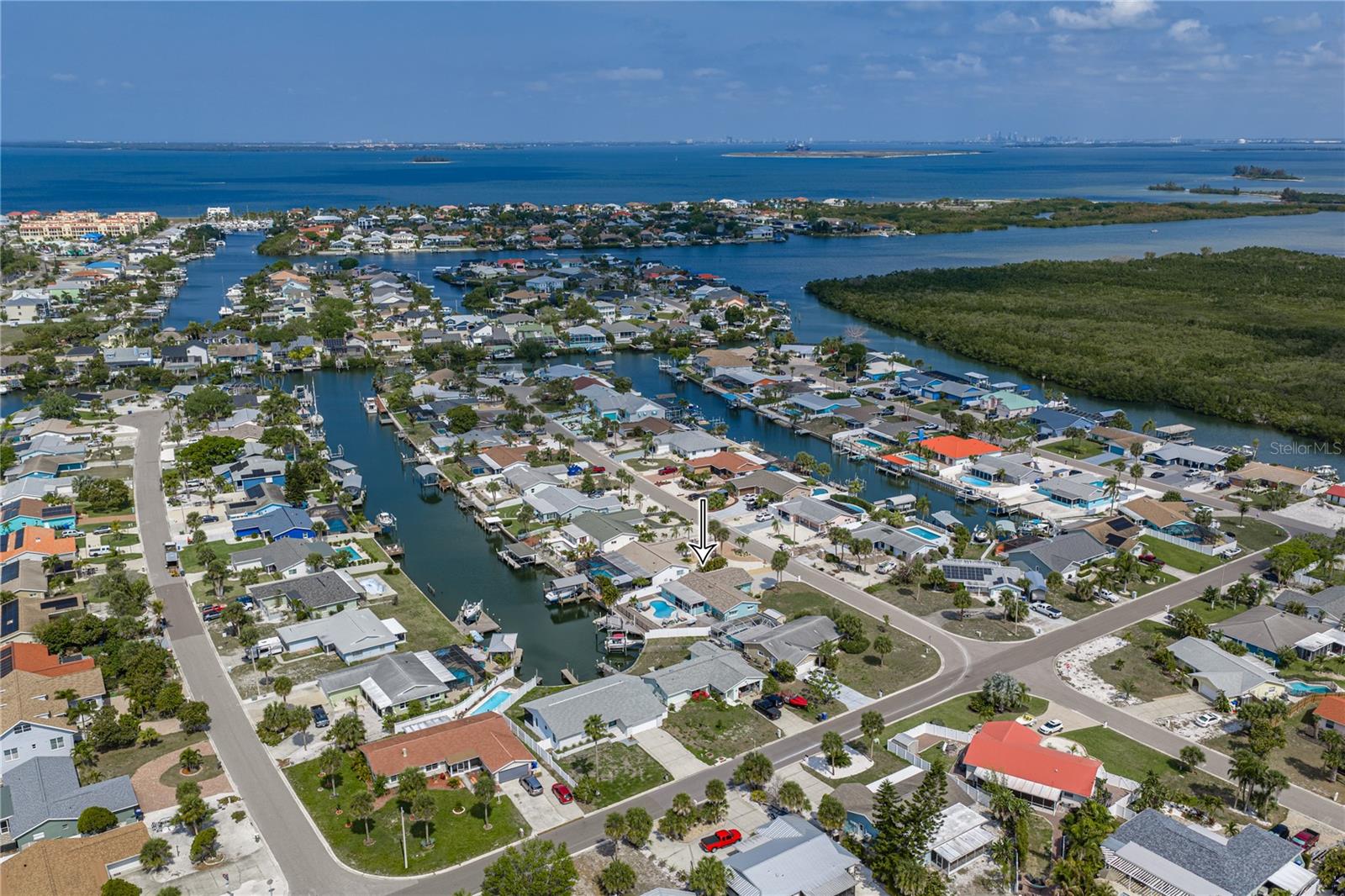 APOLLO BEACH UNIT 08 A RESUBDI - Residential