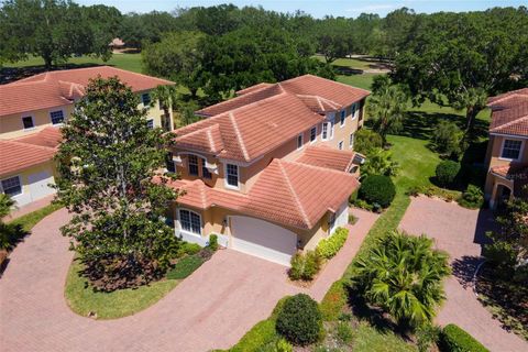 A home in HOWEY IN THE HILLS