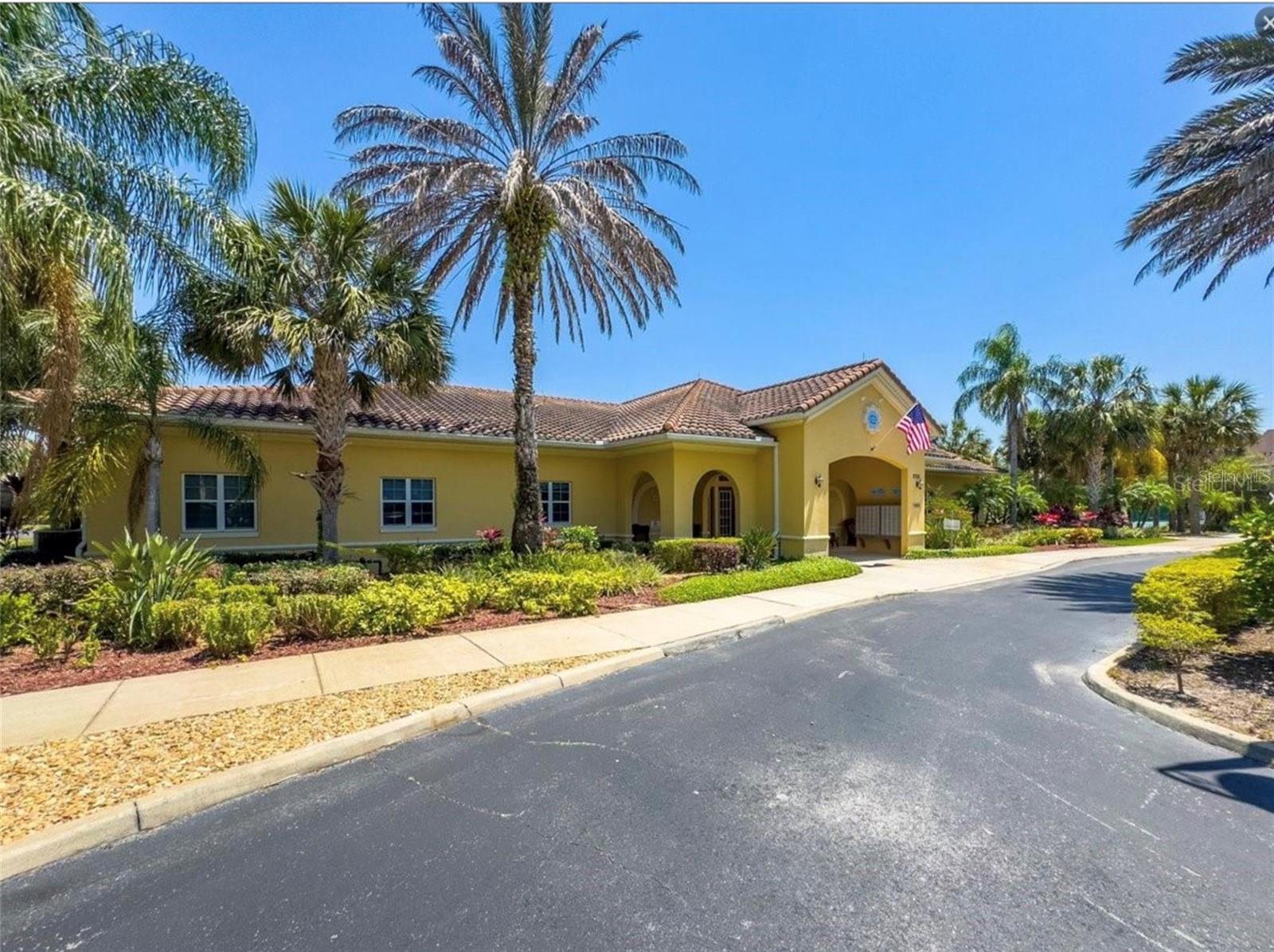 OAKWATER CONDO PH 15-19 - Residential