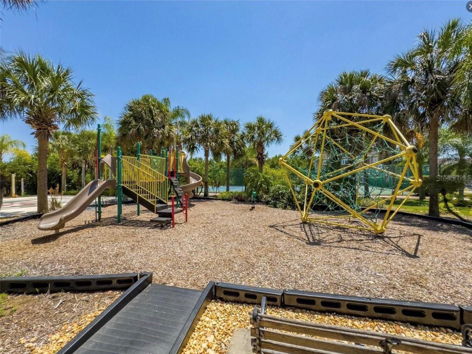 OAKWATER CONDO PH 15-19 - Residential