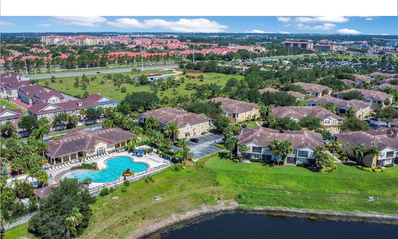 OAKWATER CONDO PH 15-19 - Residential