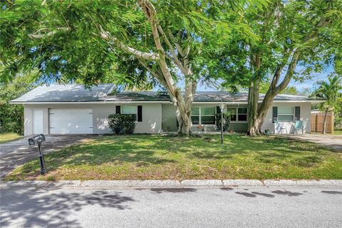 Photo of 1700 Scott Street, Clearwater, FL 33755 (MLS # TB8432283) Photo of 1700 Scott Street, Clearwater, FL 33755 (MLS # TB8432283)