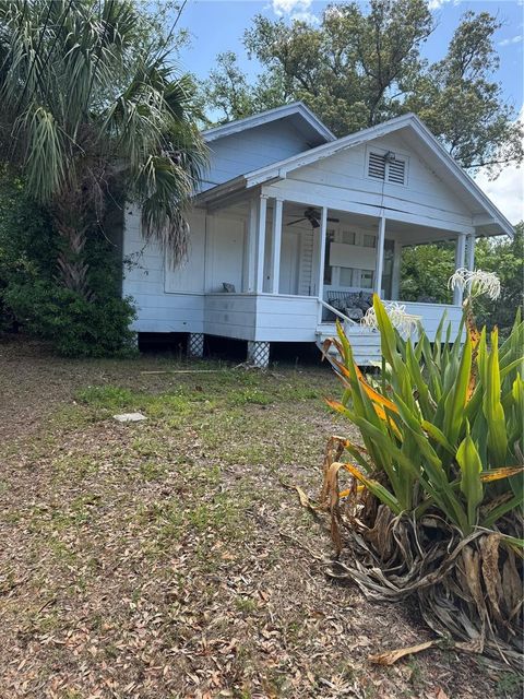 Photo of 707 S Prospect Avenue, Clearwater, FL 33756 (MLS # TB8494013)