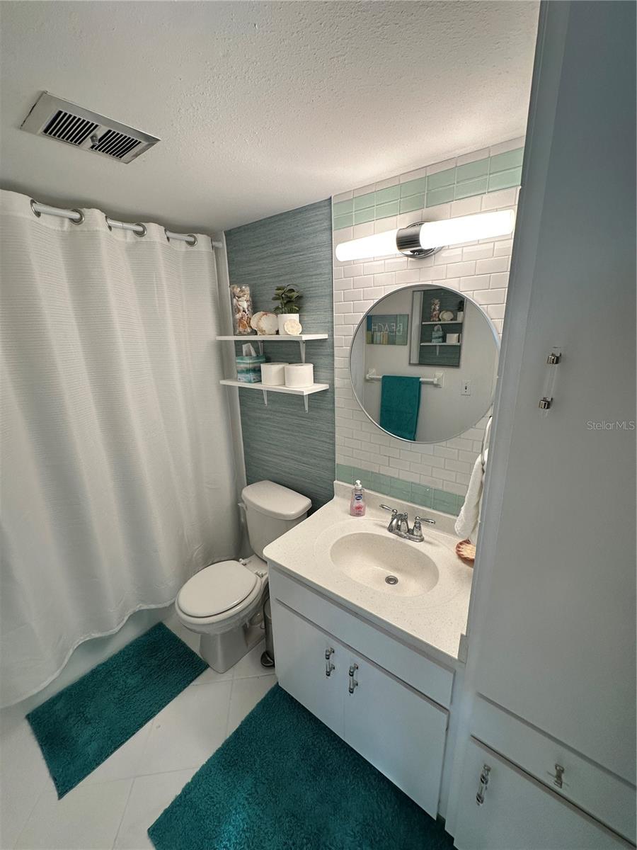 TIMBER CREEK ONE - Residential Lease