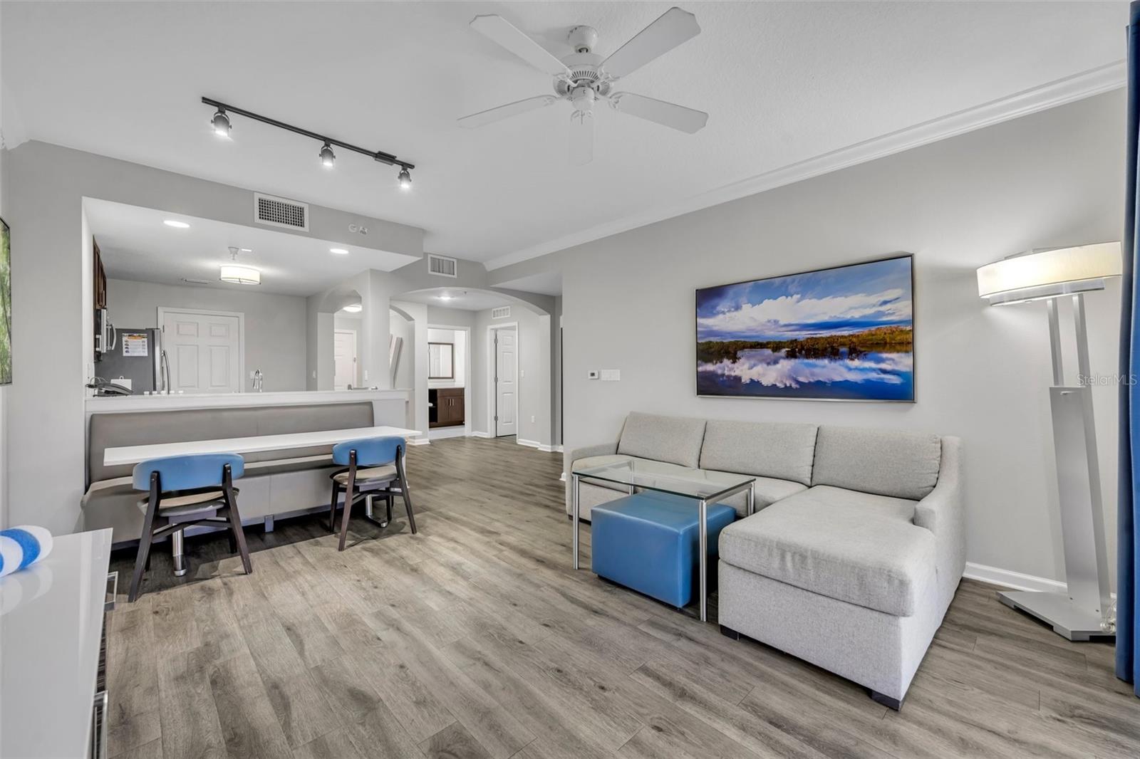 GROVE RESIDENCE & SPA HOTEL CONDO - Residential