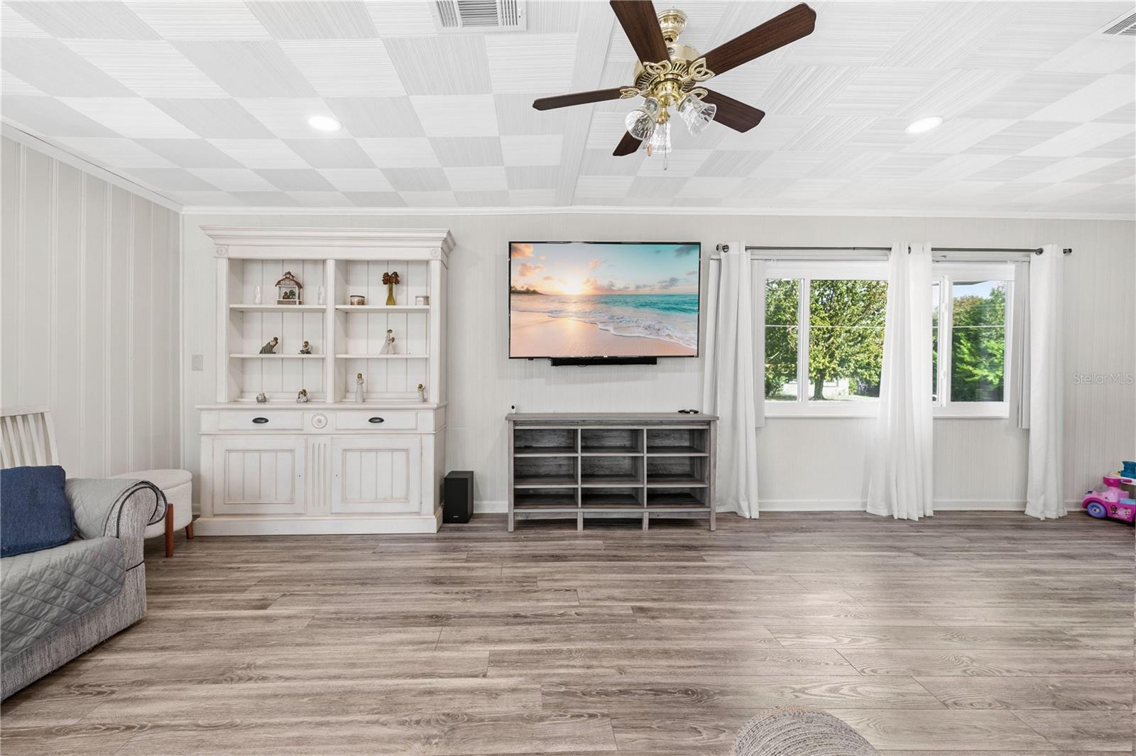 WEST CANNON HEIGHTS - Residential