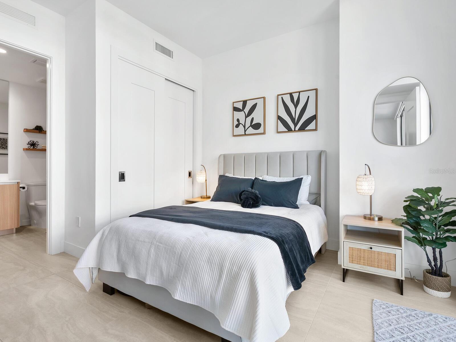 BAYSO SARASOTA - Residential