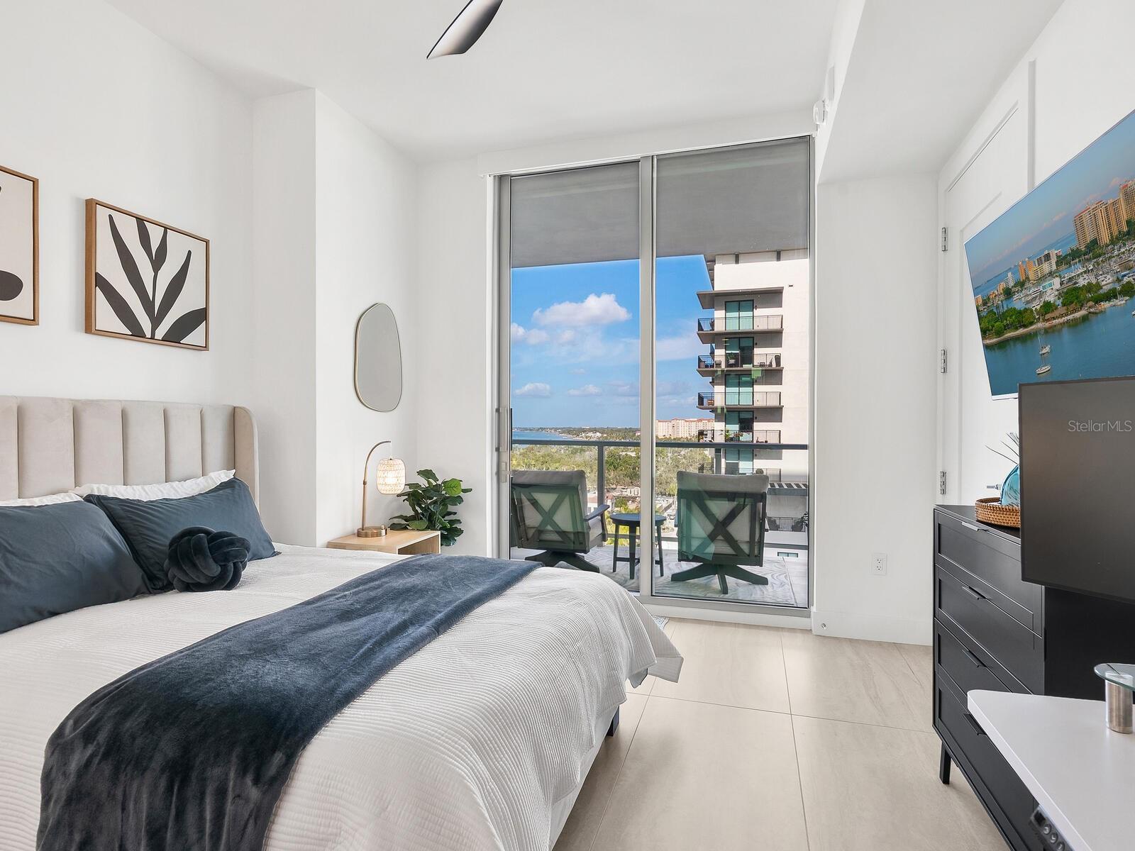 BAYSO SARASOTA - Residential