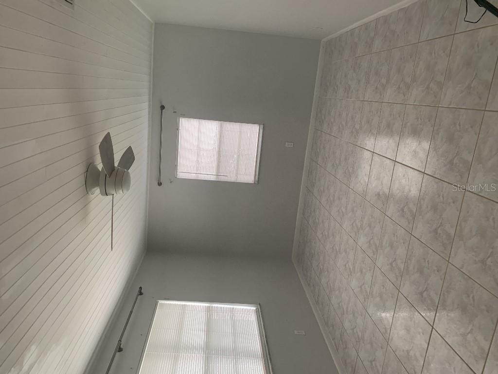 2453 RAYMONT DRIVE