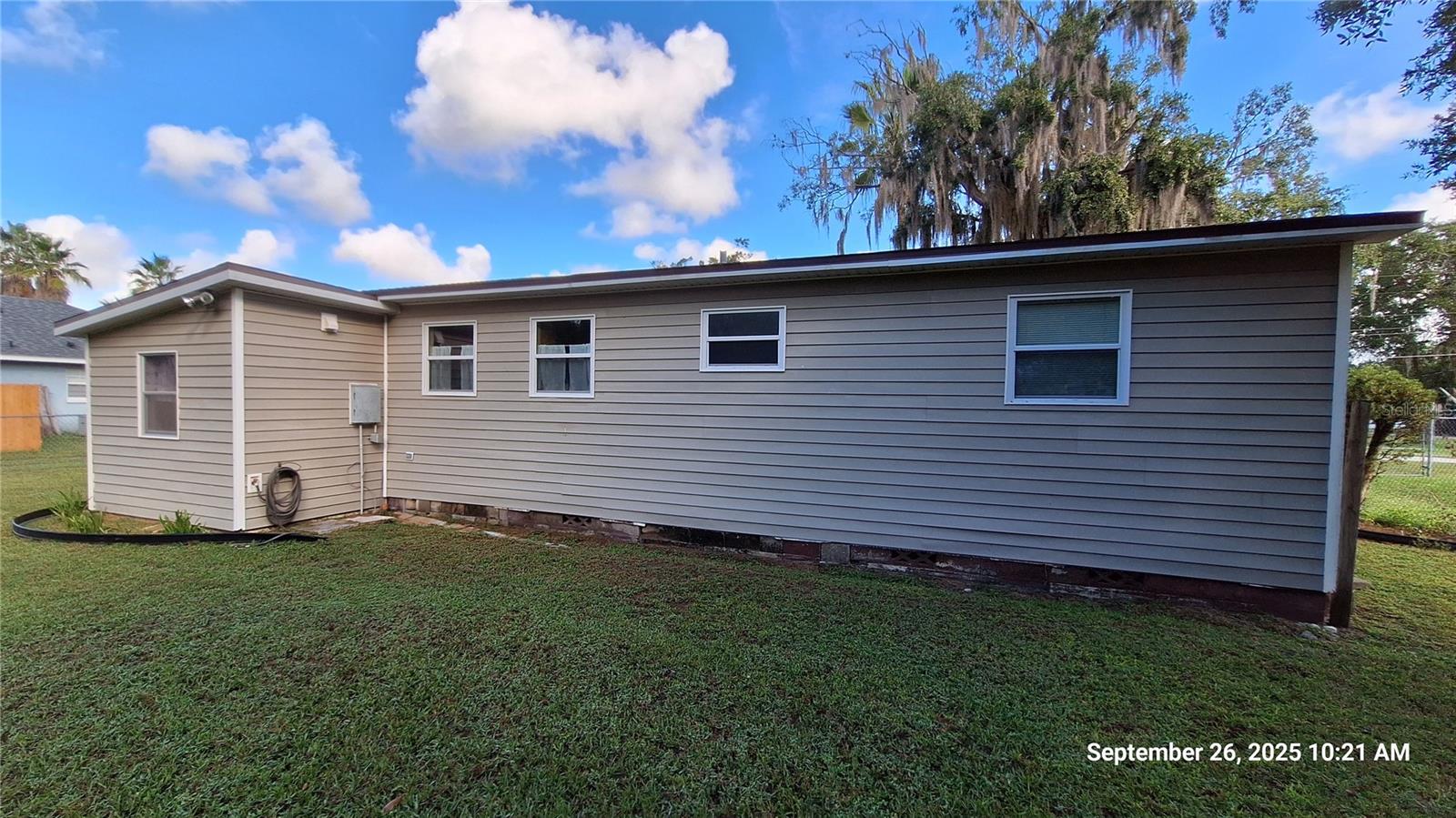 TOWN BELLEVIEW - Residential