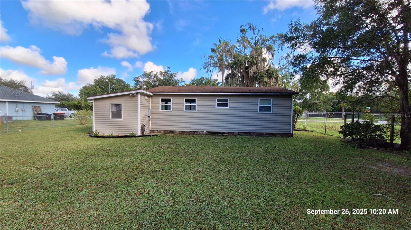 TOWN BELLEVIEW - Residential