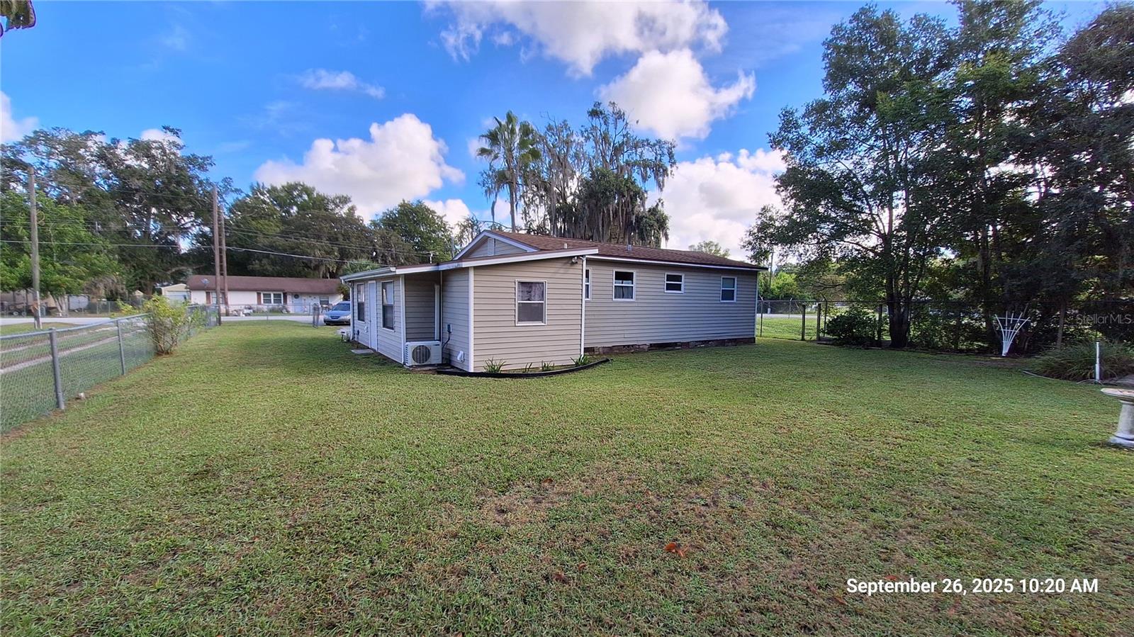 TOWN BELLEVIEW - Residential