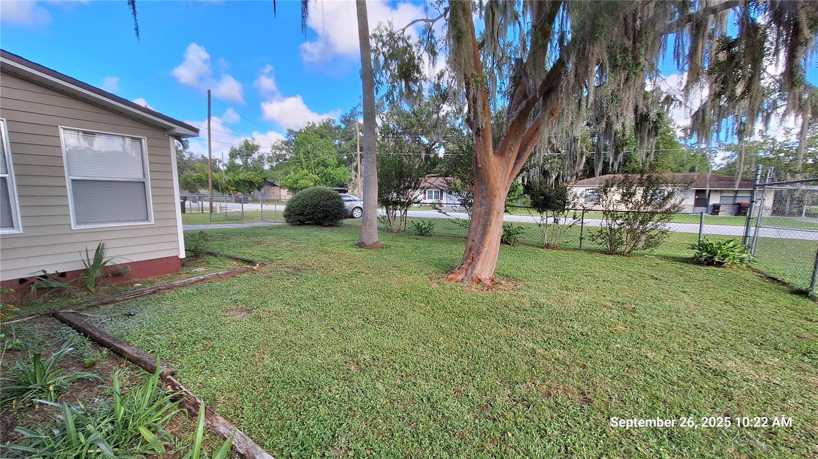 TOWN BELLEVIEW - Residential