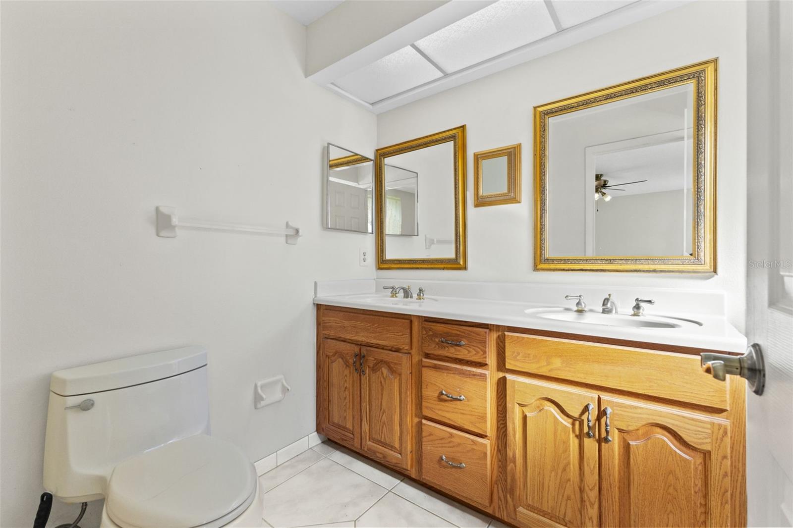 CREEKSIDE - Residential