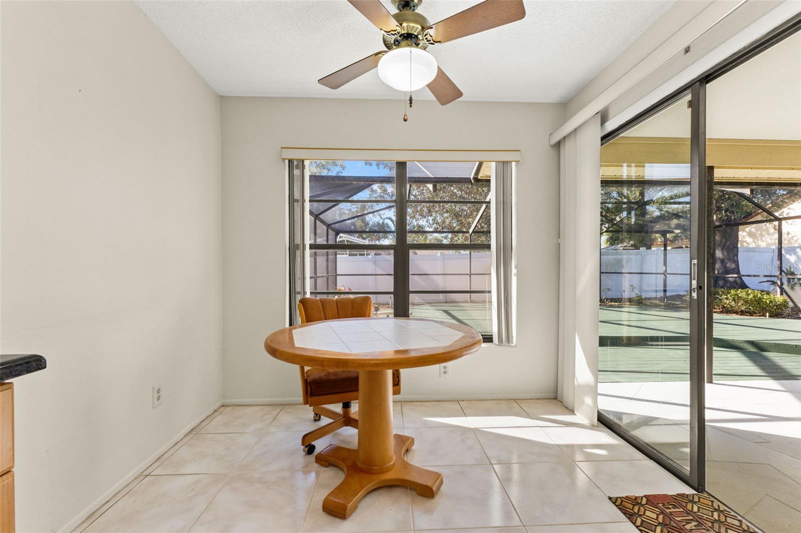 CREEKSIDE - Residential