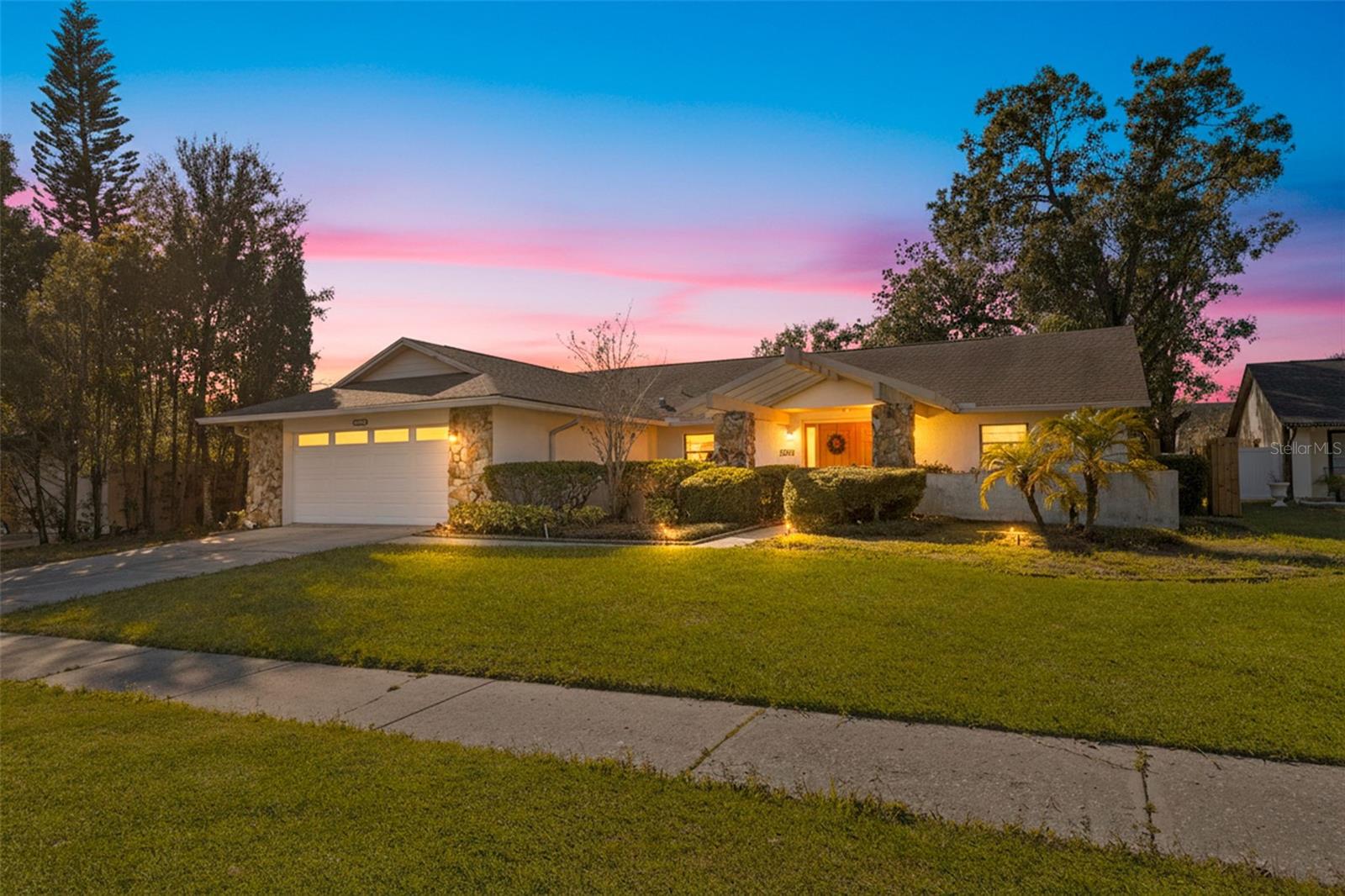 CREEKSIDE - Residential