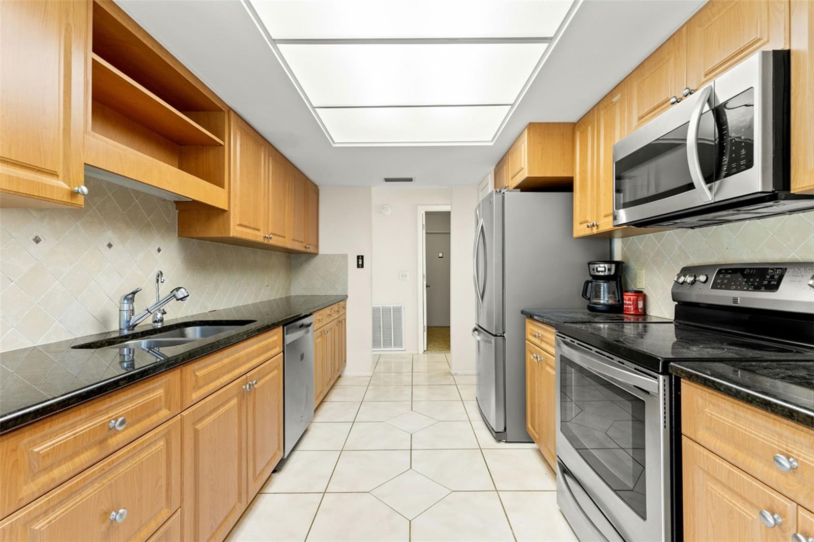 CREEKSIDE - Residential