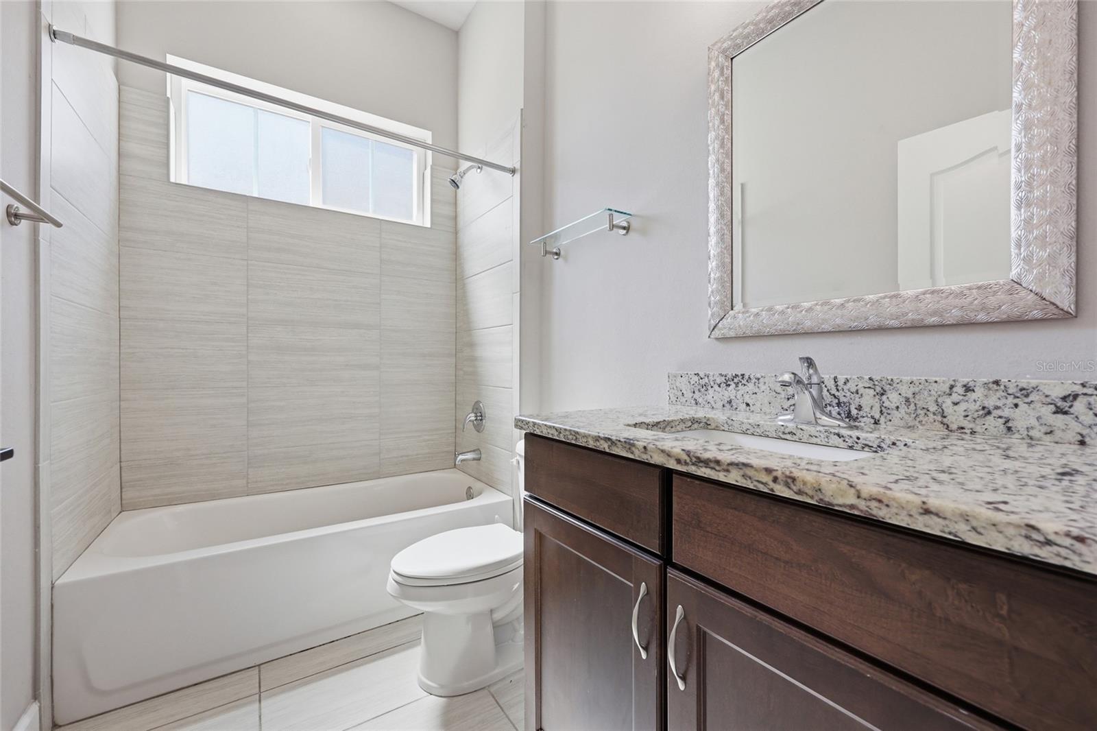 OAKMONT PH 1 UNIT 1B - Residential