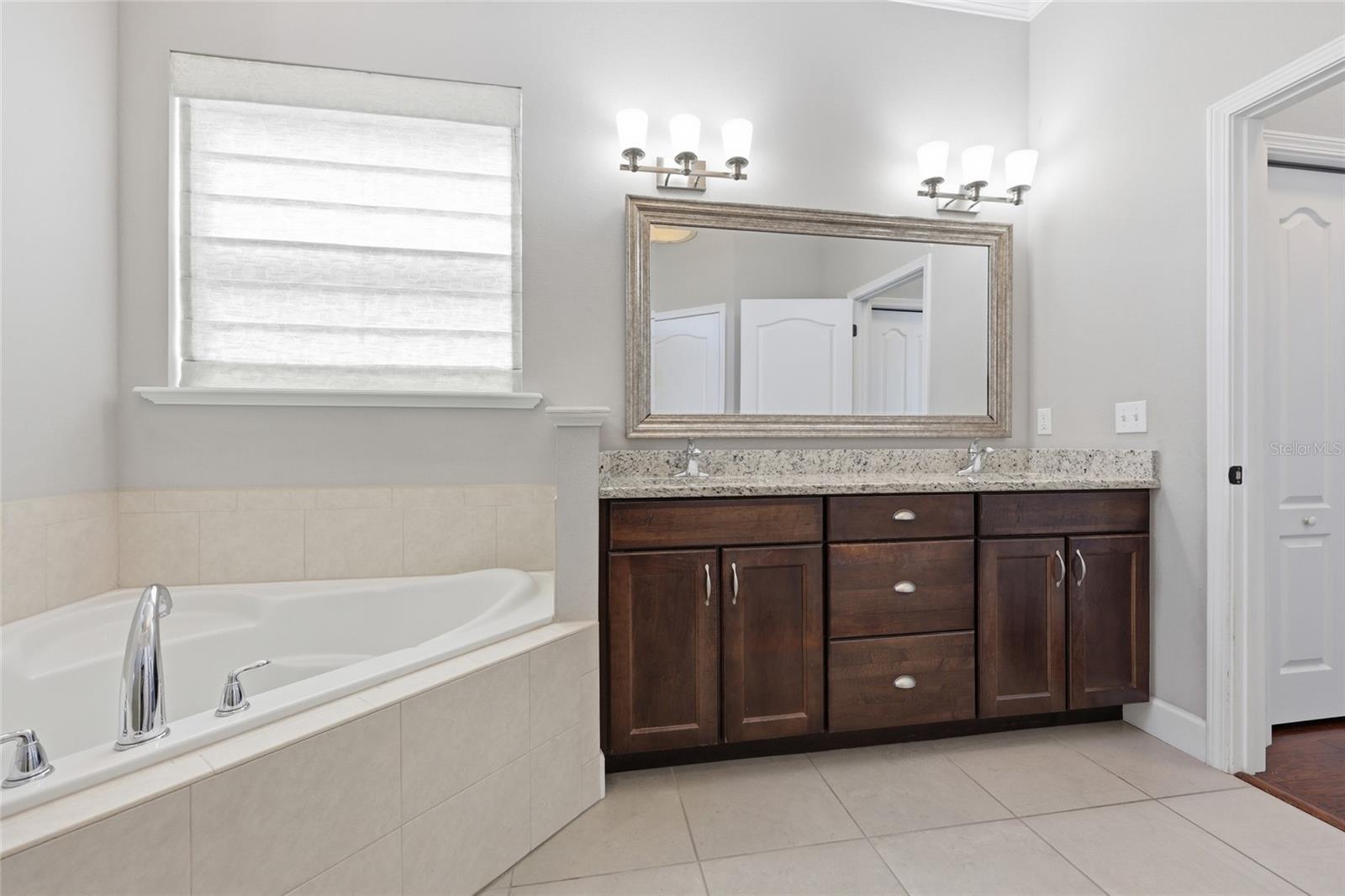 OAKMONT PH 1 UNIT 1B - Residential