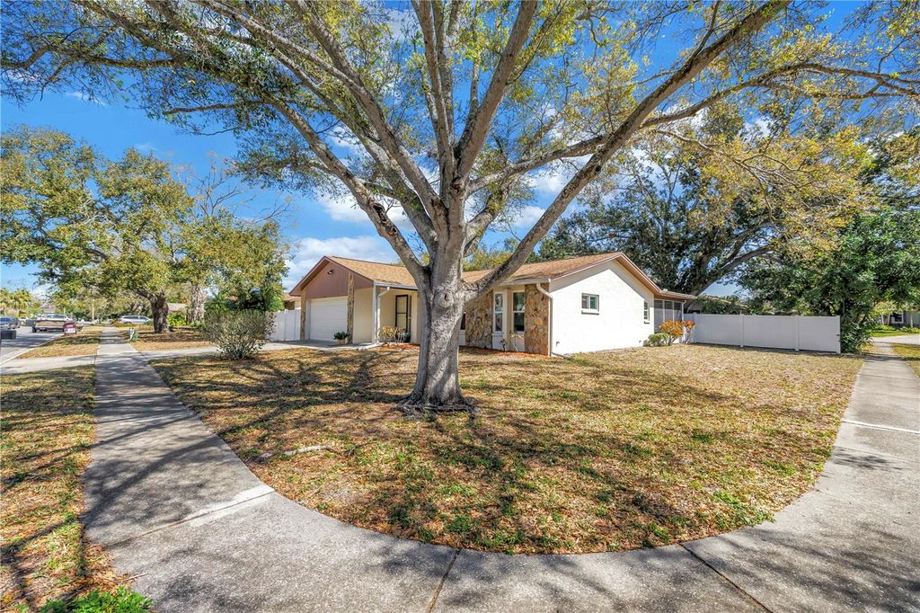 Photo of 1666 Monterey Drive, Clearwater, FL 33756 (MLS # TB8484048)