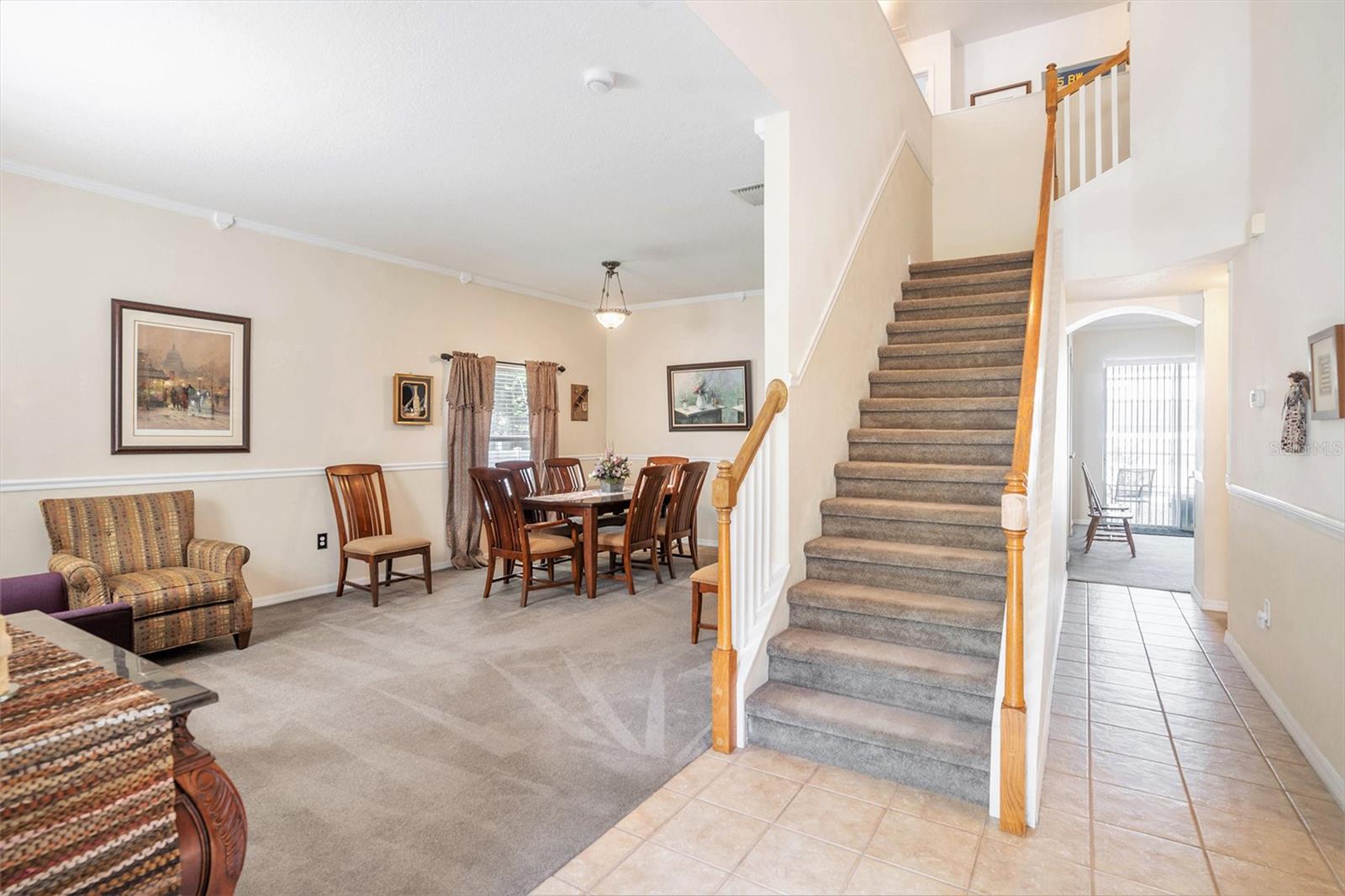 2613 QUEEN ALBERTA DRIVE