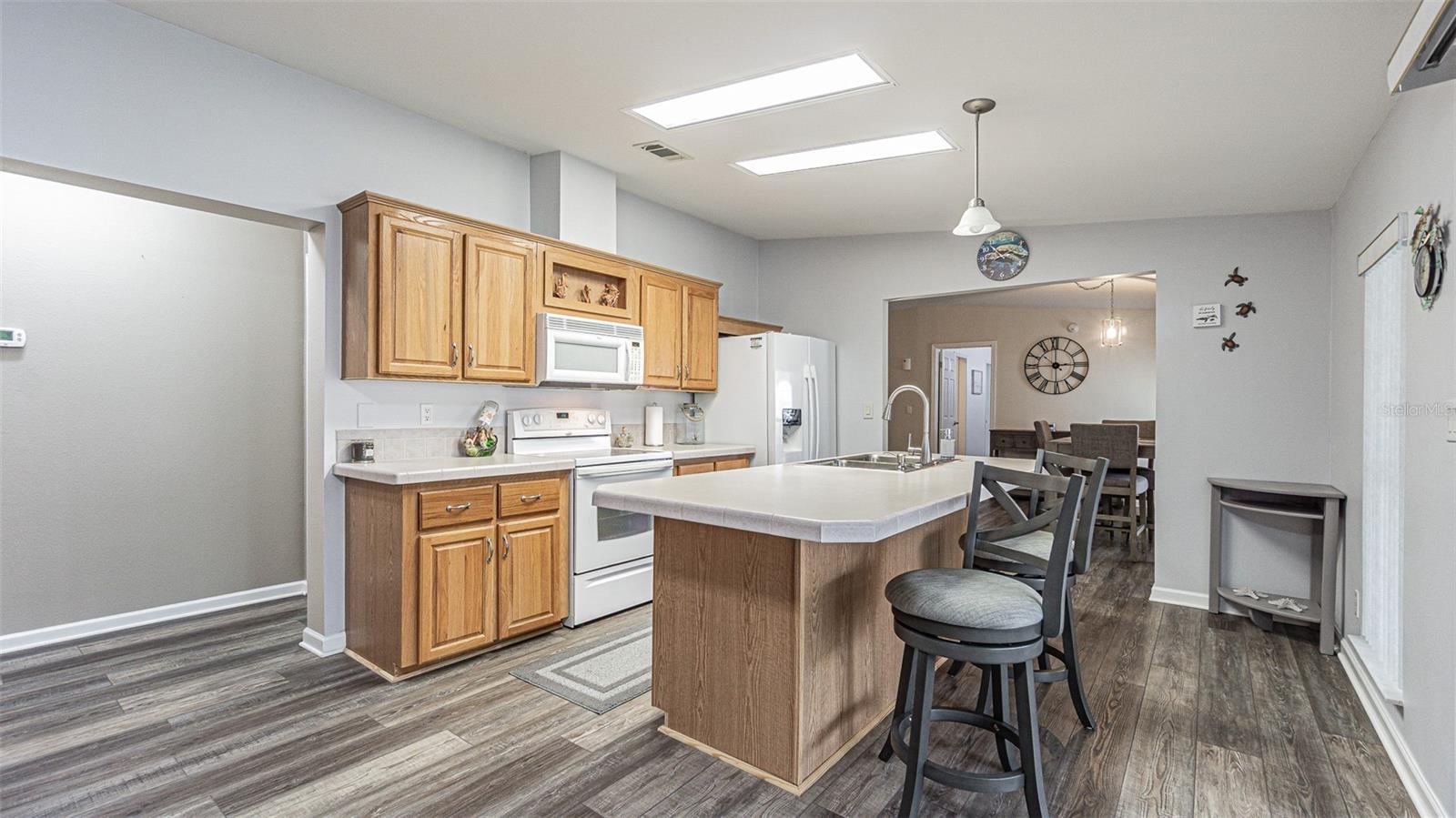 GRAND HORIZONS - Residential