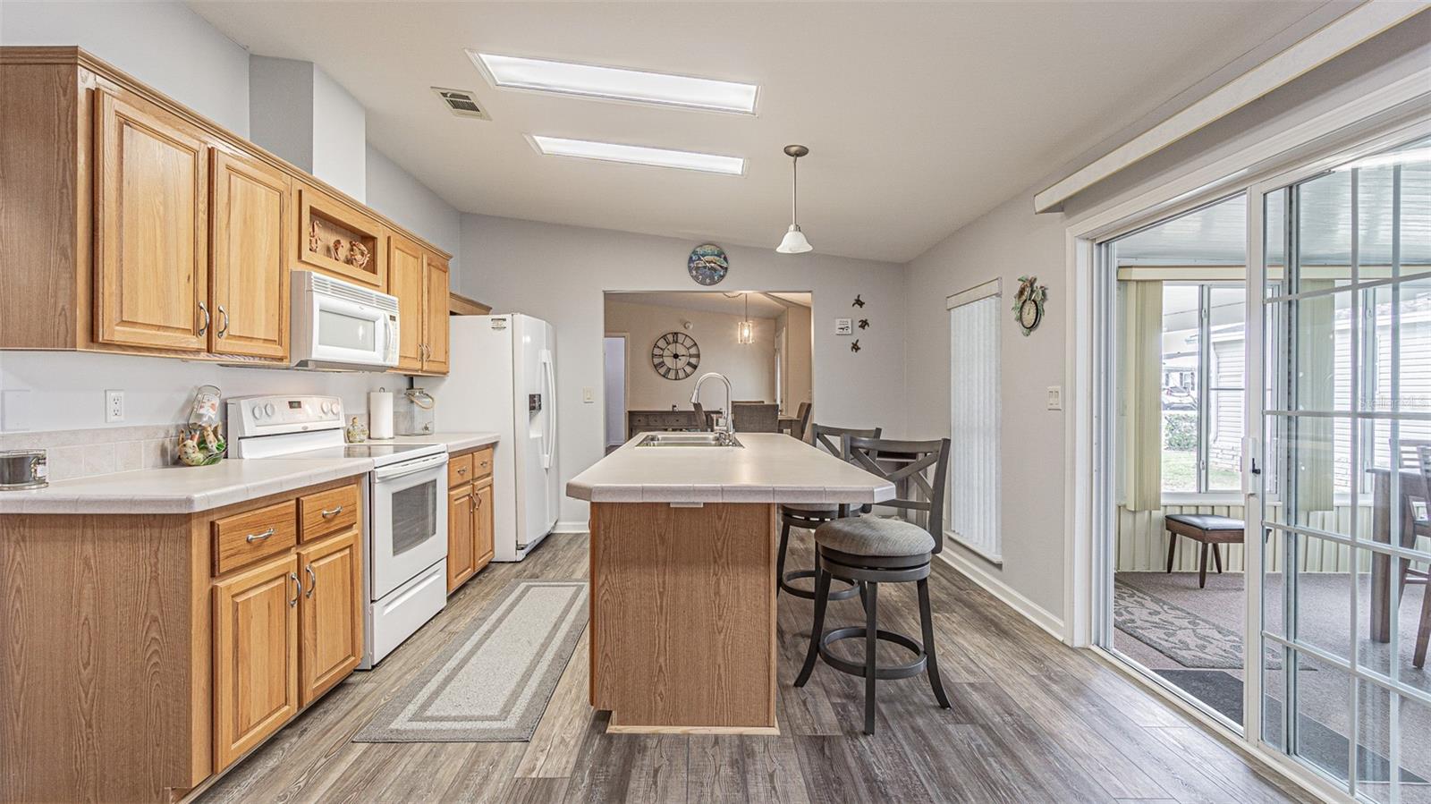 GRAND HORIZONS - Residential