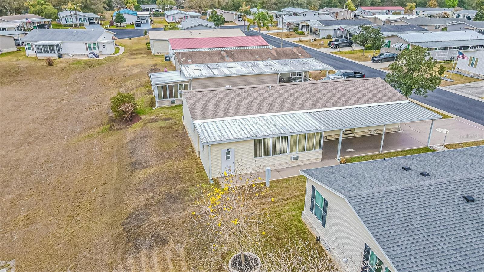 GRAND HORIZONS - Residential