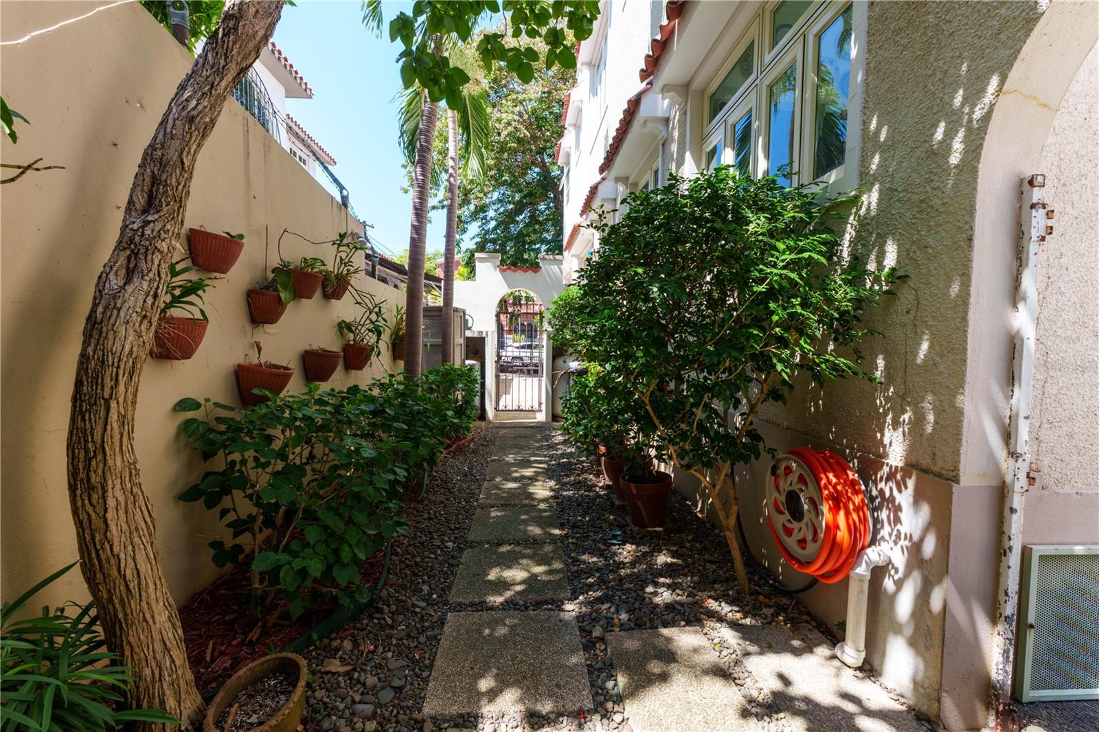 MIRAMAR - Residential