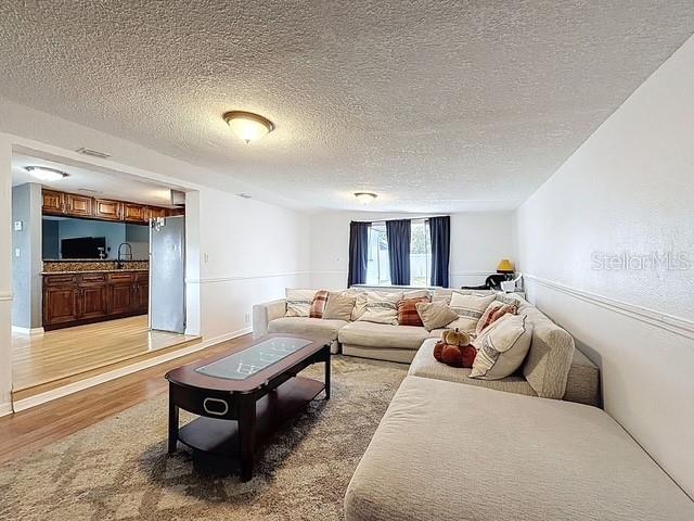 6606 W CHELSEA STREET