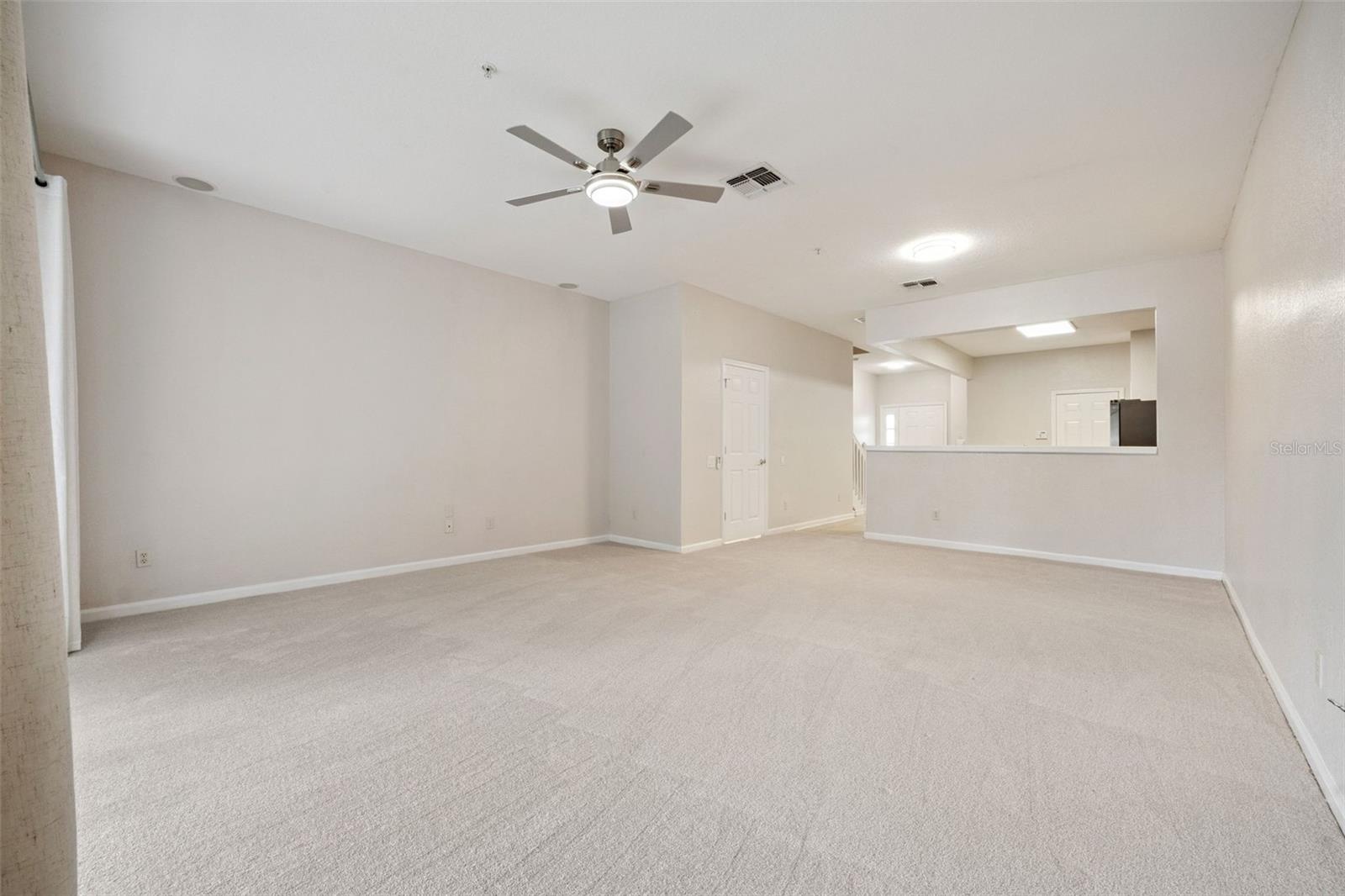 7138 SHOWCASE LN