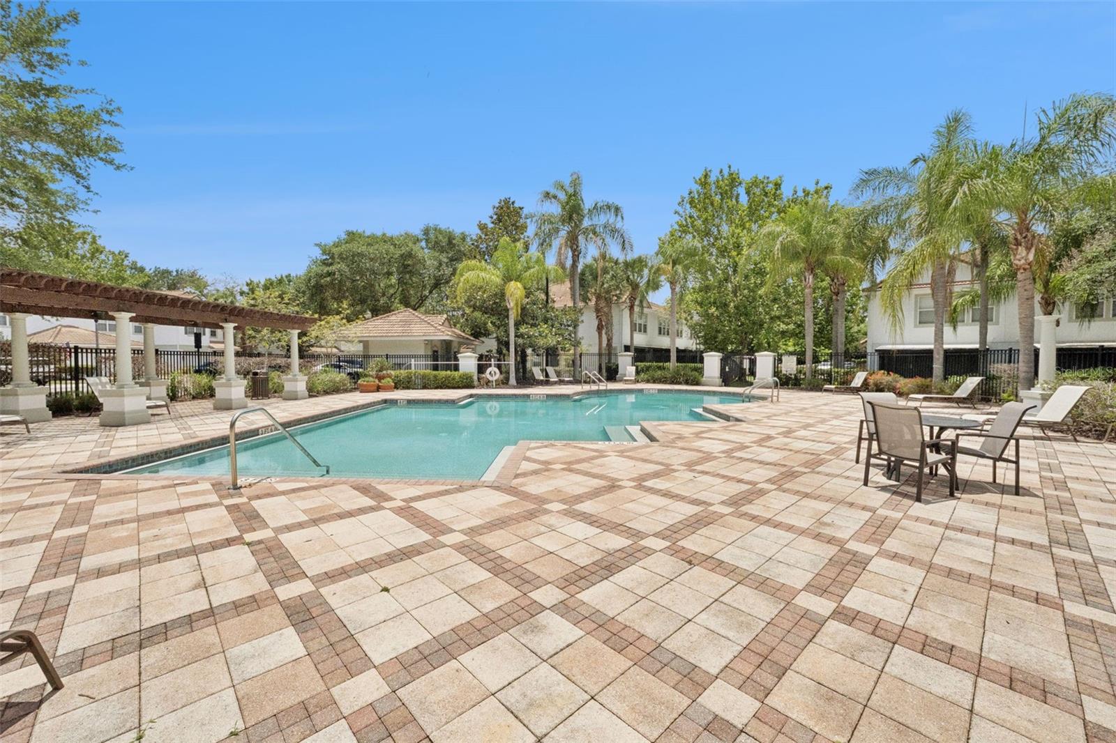 7138 SHOWCASE LN