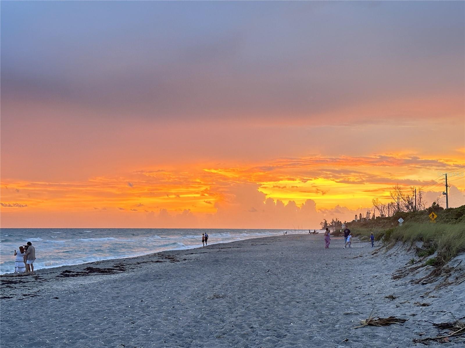 BAYWOOD VILLAGE - Land