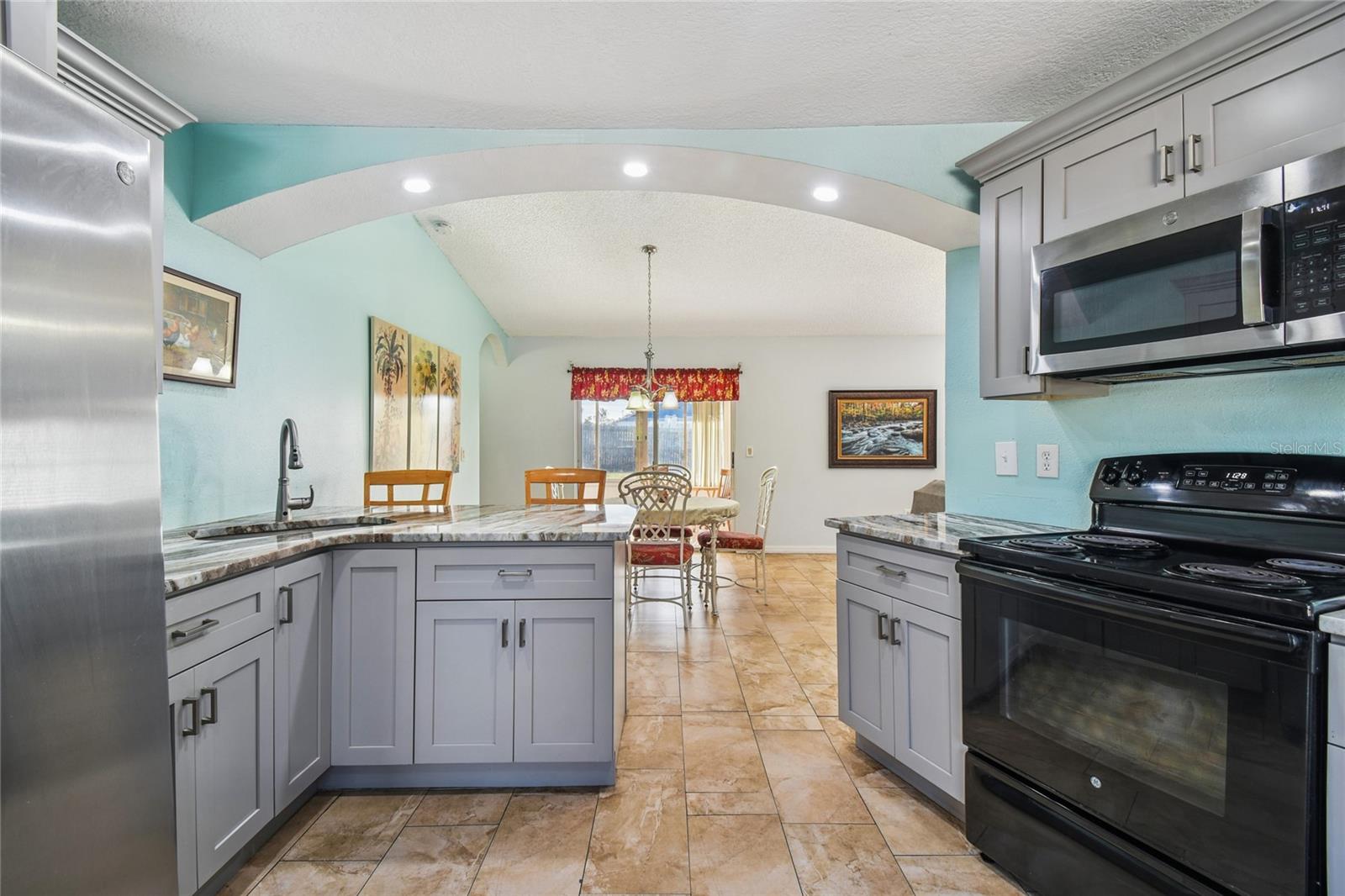 SPRING HILL - Residential