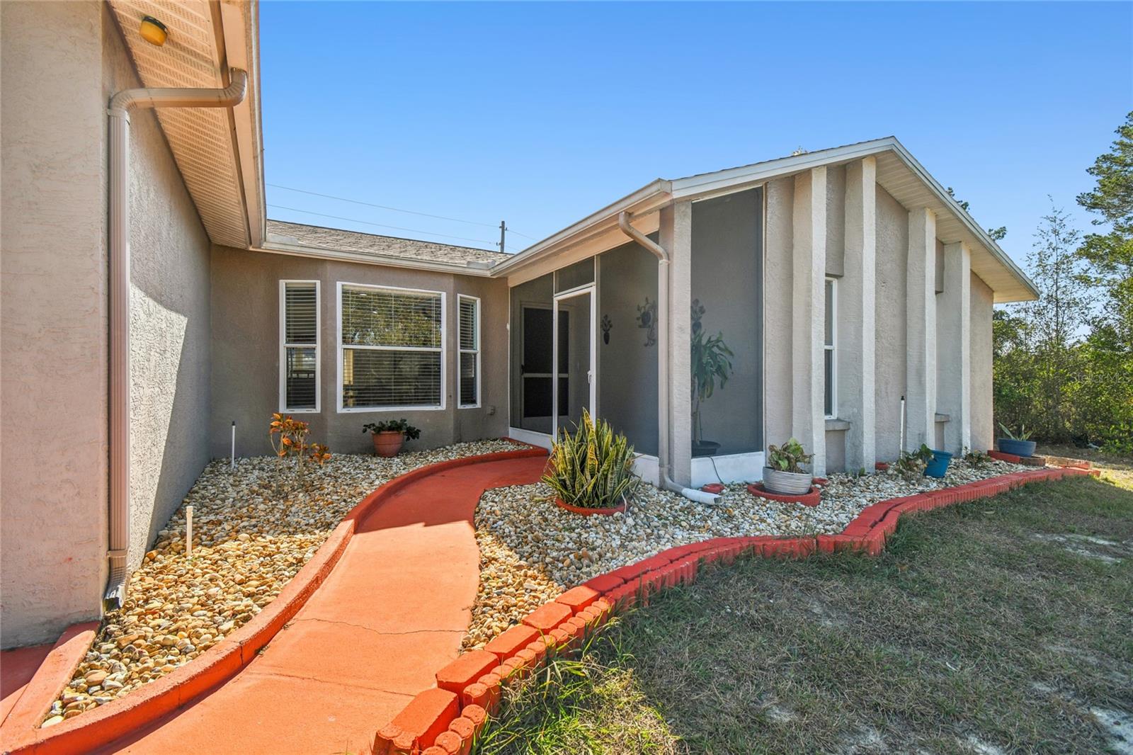 SPRING HILL - Residential