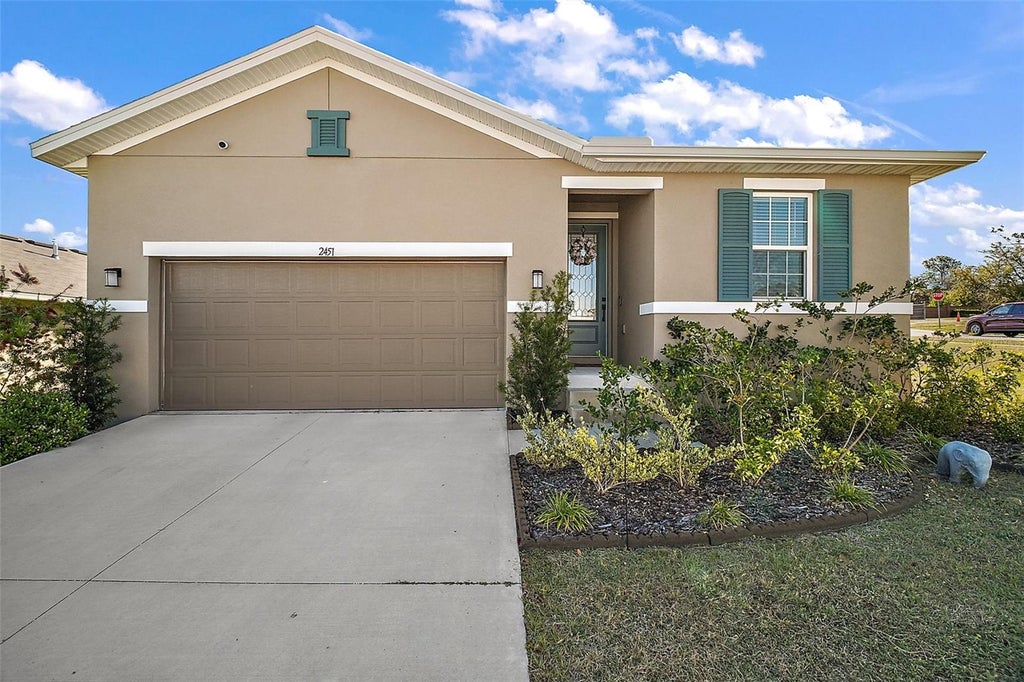 Photo of 2451 Spring Breeze Drive, Leesburg, FL 34748 (MLS # O6429765)