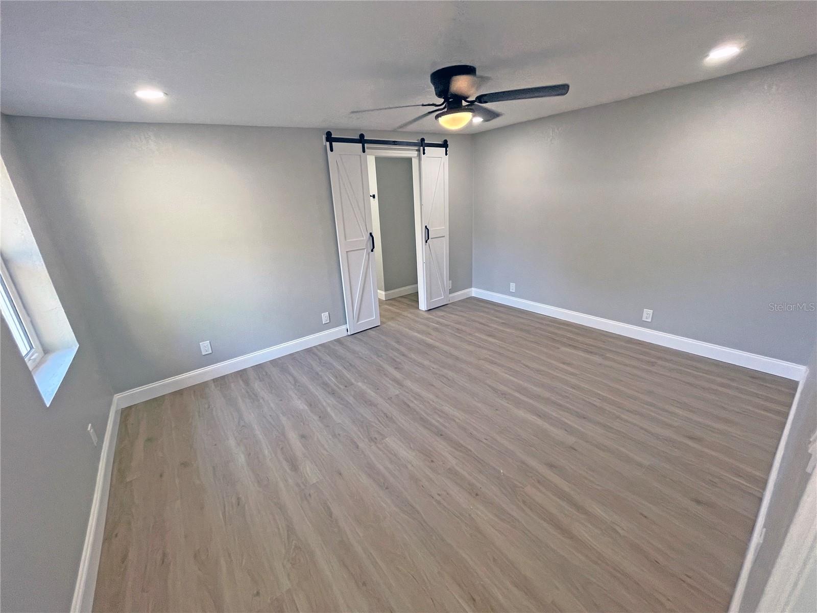 MANHATTAN MANOR REV - Residential