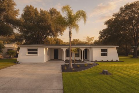 Photo of 4326 S Clark Avenue, Tampa, FL 33611 (MLS # TB8457760)