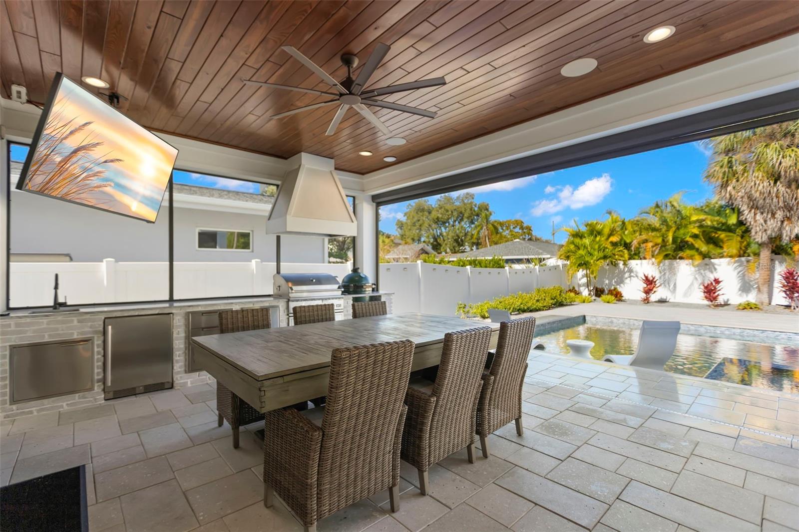 MINNEOLA - Residential