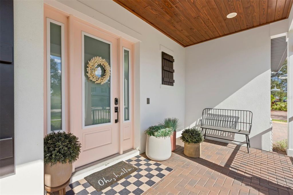 Photo of 4103 W Zelar Street, Tampa, FL 33629 (MLS # TB8467195)