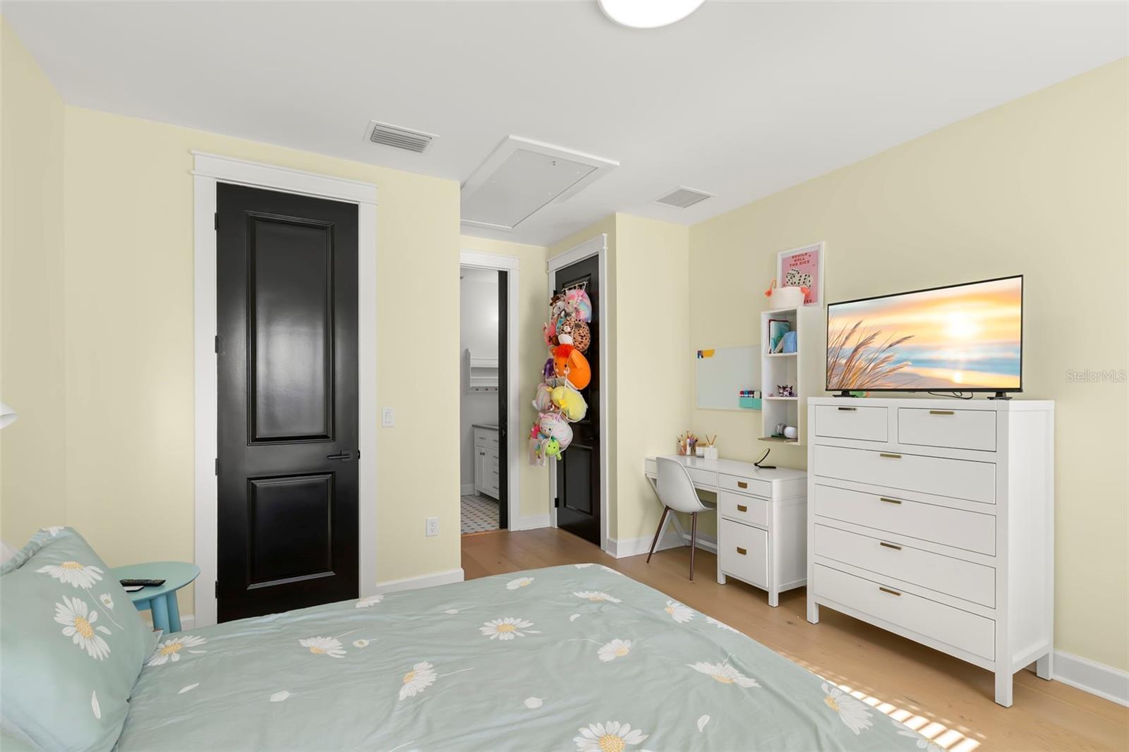 MINNEOLA - Residential