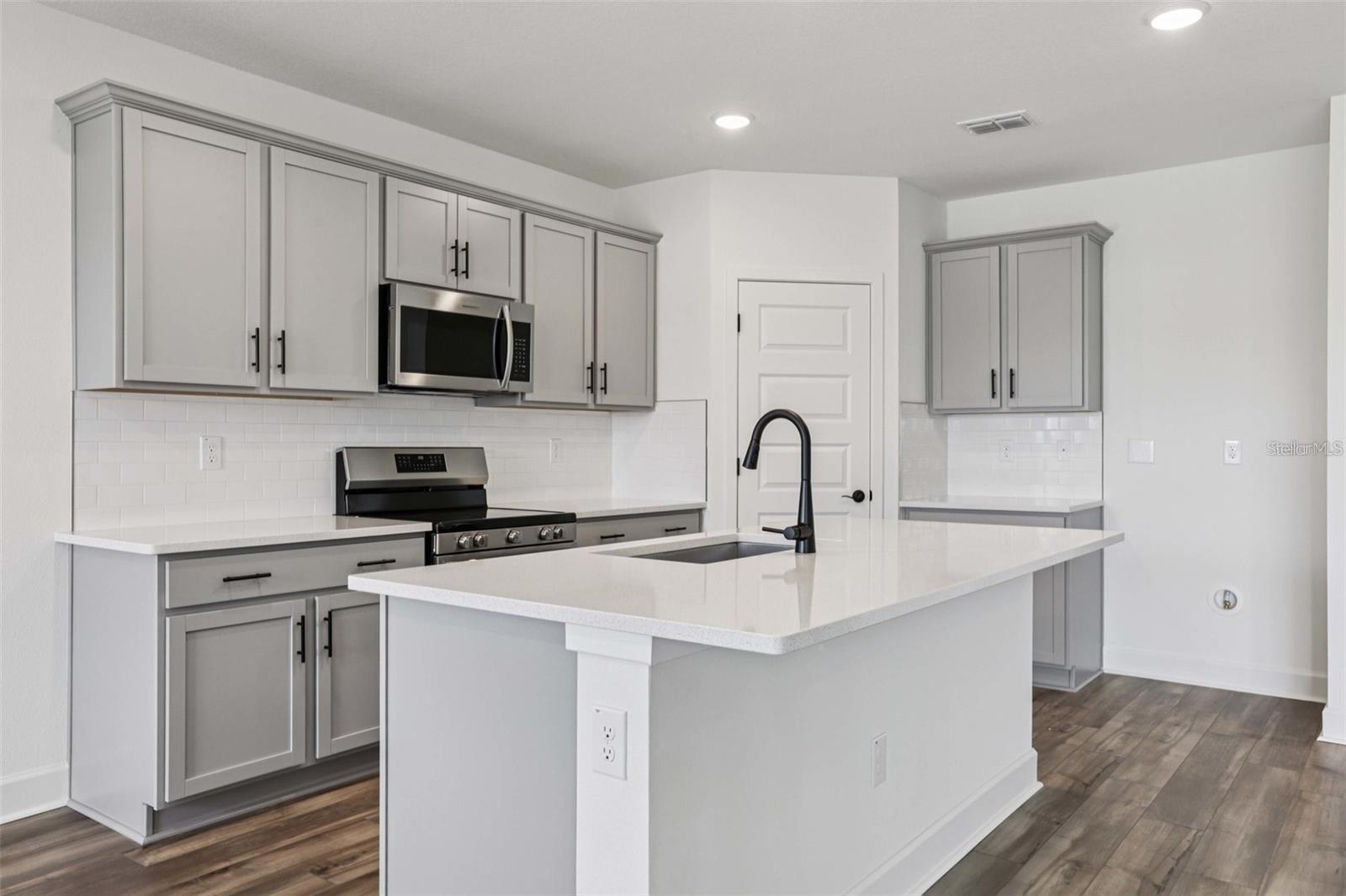 SPRING HILL - Residential Lease