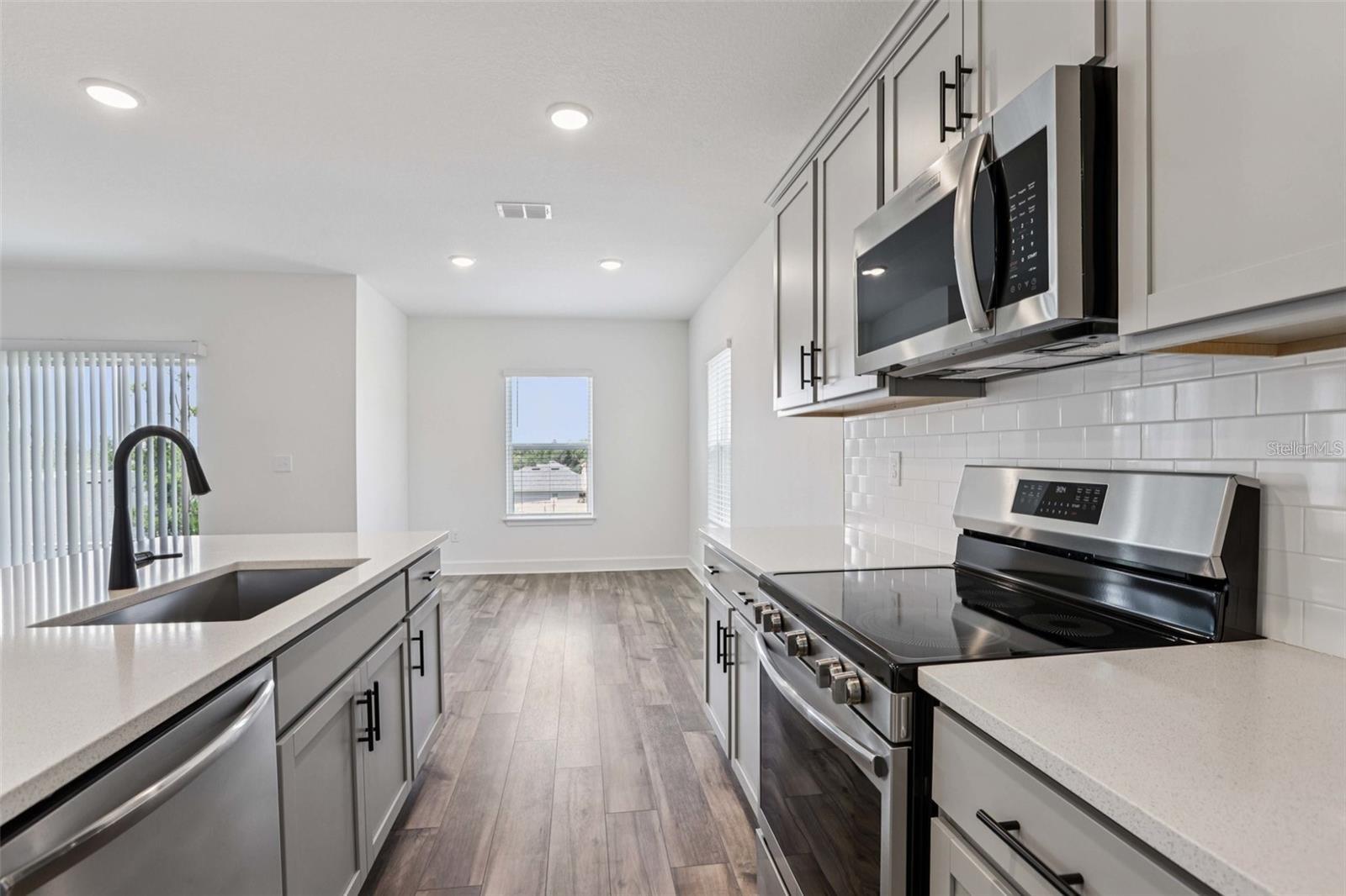 SPRING HILL - Residential Lease