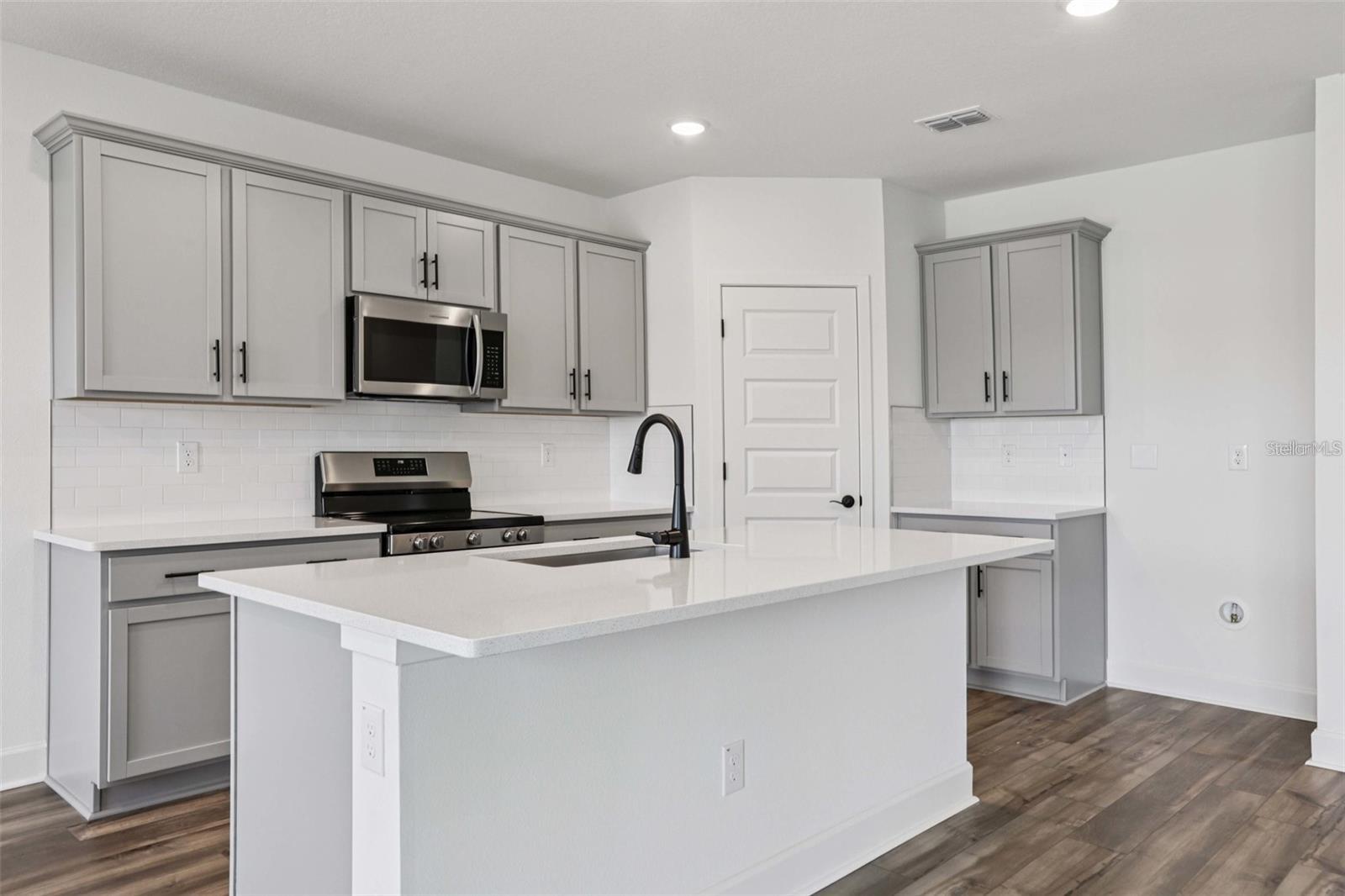 SPRING HILL - Residential Lease