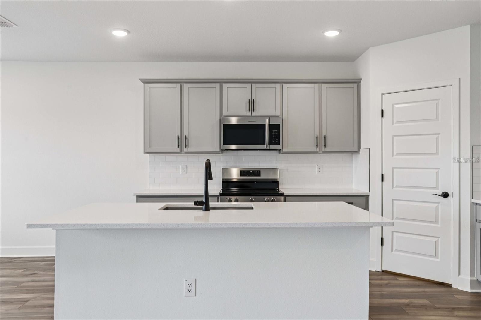 SPRING HILL - Residential Lease