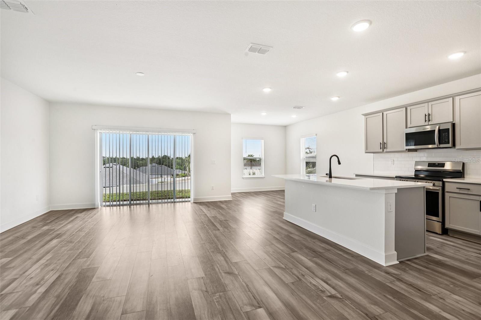 SPRING HILL - Residential Lease