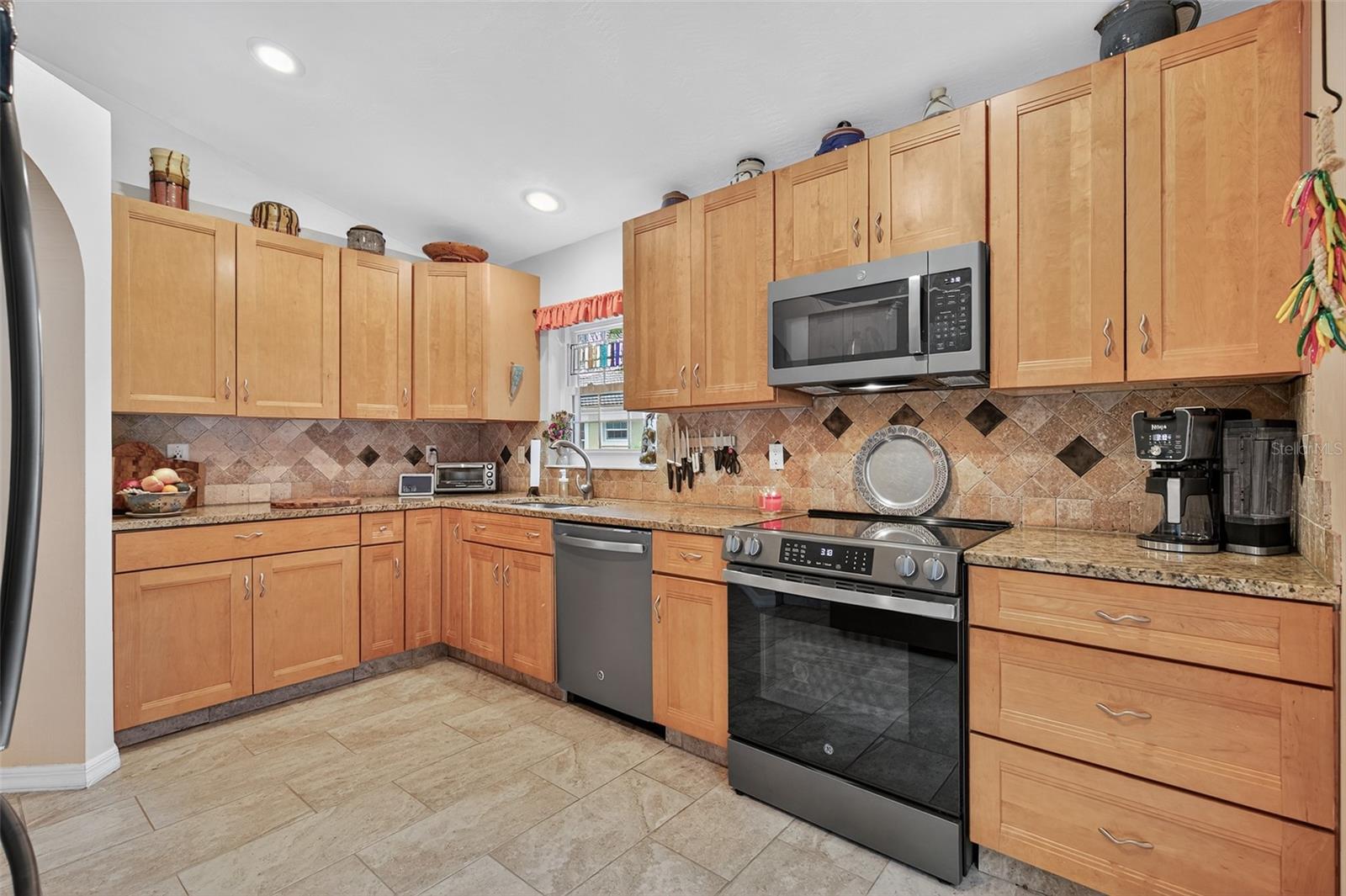 LAKESIDE MATANZAS SHORES - Residential