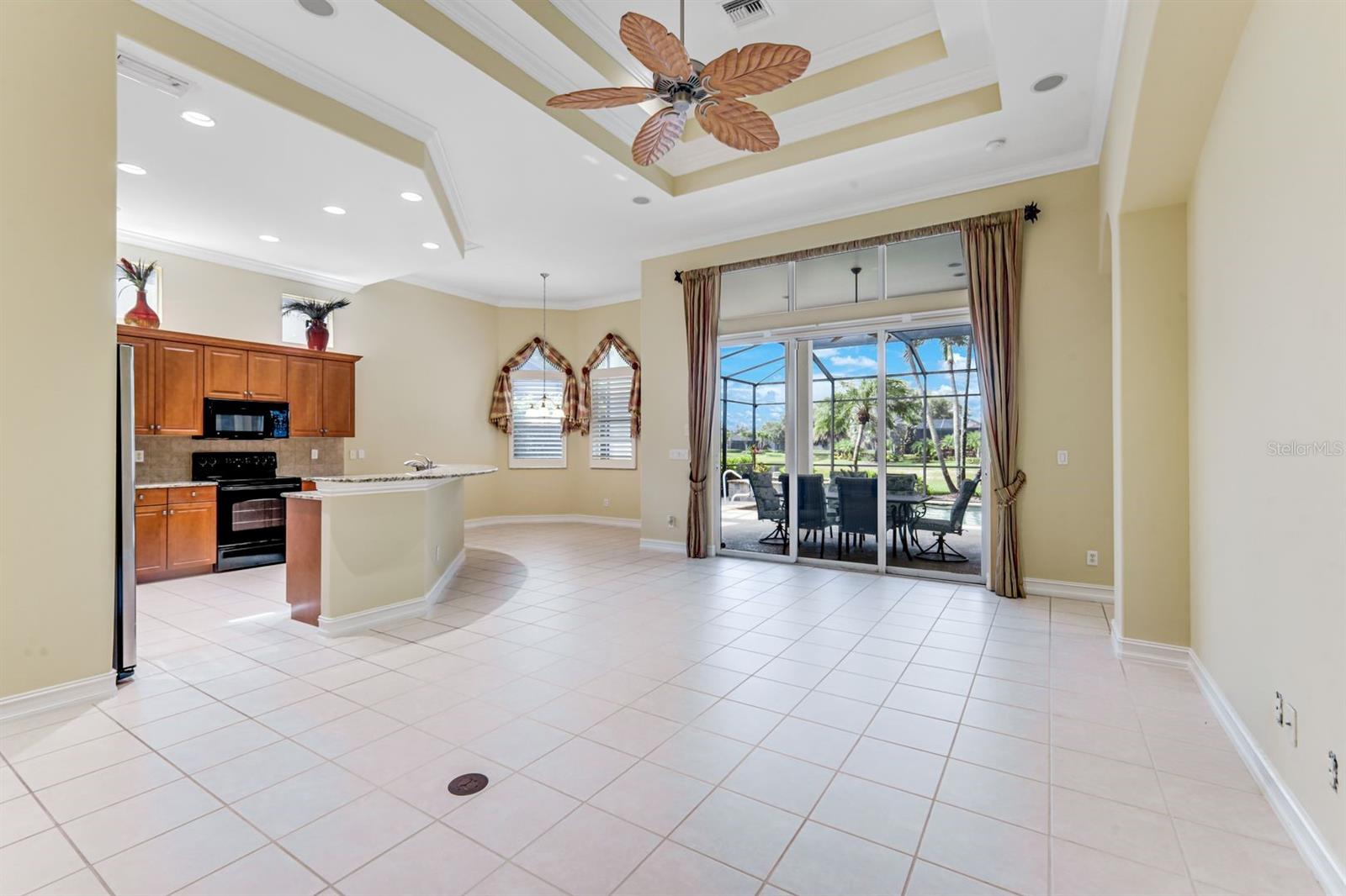 12584 GRANDEZZA CIRCLE
