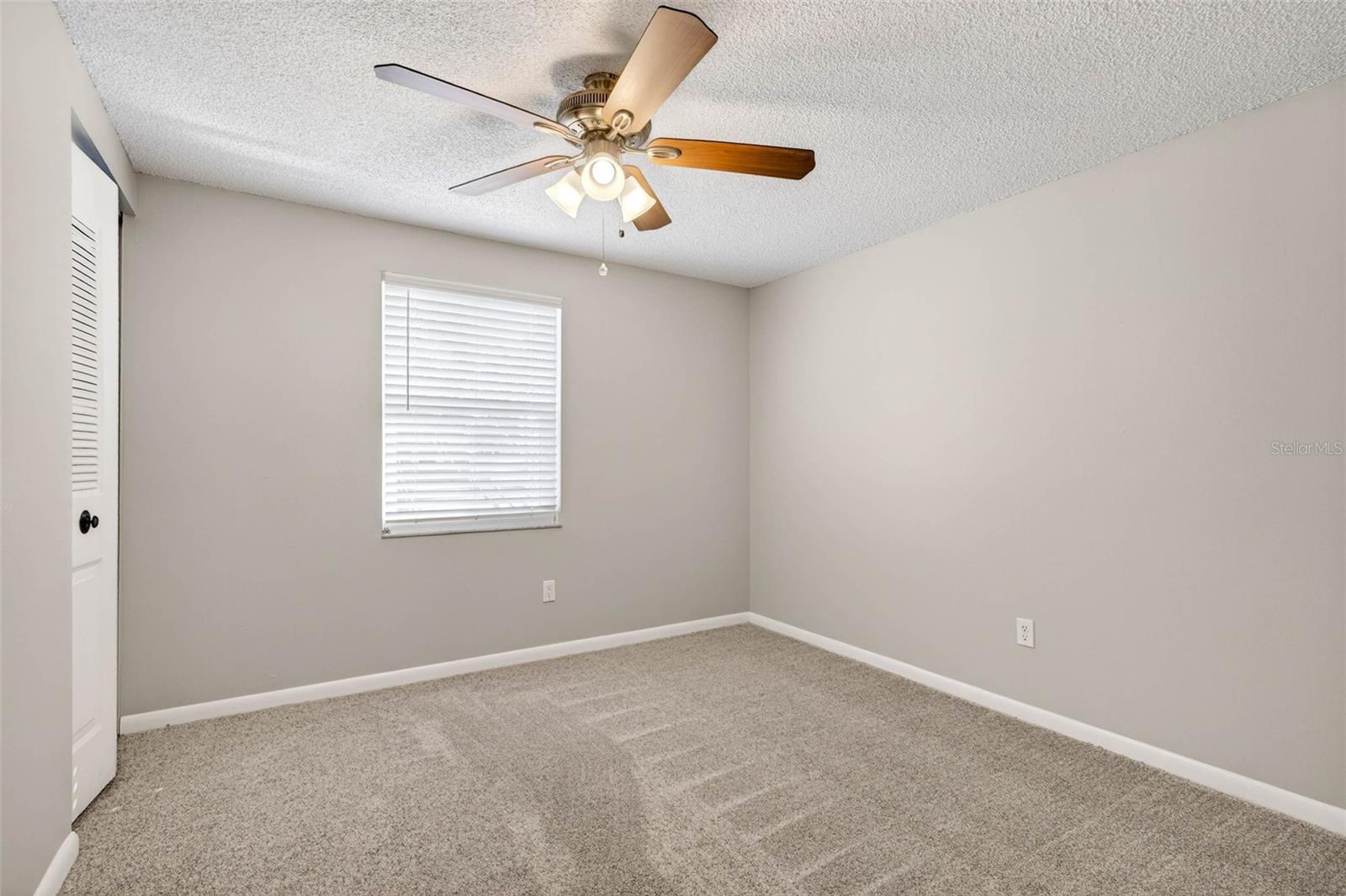 BRANDON VALRICO HILLS ESTATES SUB - Residential